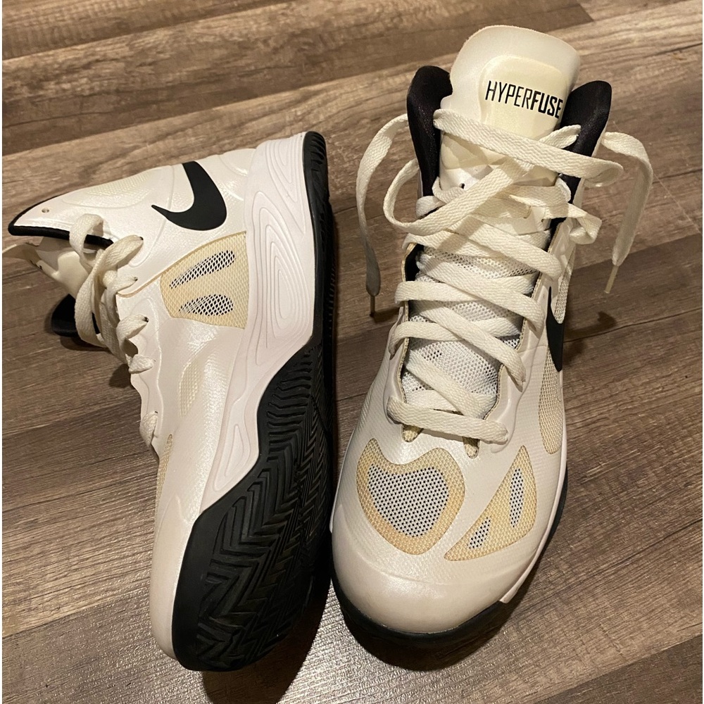 Nike hyper dunk basketball shoes